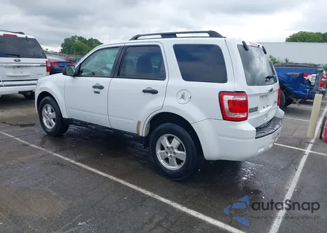 2012 Ford Escape Xlt z USA, uszkodzony, nr VIN 1FMCU0DG5CKB69329